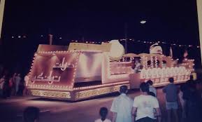 Jika anda bingung bagaimana menulis berita acara, berikut ini adalah contoh berita acara yang bisa anda jadikan referensi. Perarakan Kereta Berhias Pernah Klang Bandar Diraja Facebook