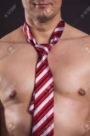 ネクタイと上半身裸のビジネスの男性のイメージの写真素材・画像素材 Image 15276040