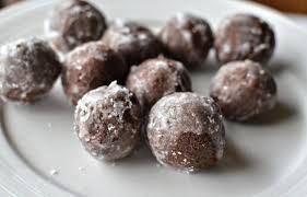 Un Petit Gout De Beigne Classique De Chez Nous Essayez Cette Recette Pour Vous Faire Des Timbits Maison Timbits Recipe Food Cake Donuts Recipe