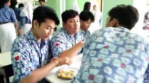 50 tahun pengabdian yayasan gita kirtti surabaya. Sma Giki 1 Surabaya