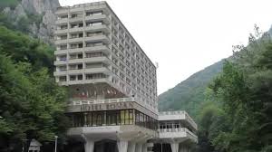 Ai fost cazat la acesta unitate? Baile Herculane Hotel Roman Hd Youtube