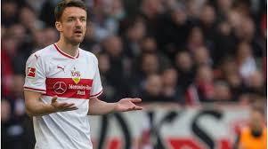 He won the bundesliga twice, with vfb stuttgart in 2007 and vfl wolfsburg in 2009. Kein Neuer Vertrag Fur Stuttgart Kapitan Gentner Ruckkehr Nach Karriereende Transfermarkt