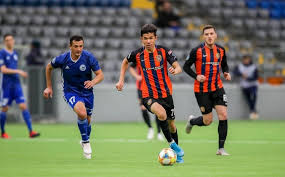 Transmisii tv în direct ale meciurile de fotbal, handbal sau tenis pe care doriți să le vizionați live online pe net. Adversar Accesibil Pentru Fcsb In Turul 2 Preliminar Din Conference League Sahtior Karagandy Este Pe Loc Retrogradabil In Kazahstan