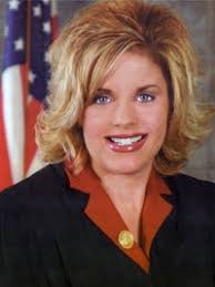 Michelle Leavitt's Instagram, Twitter & Facebook