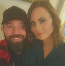 DSP's STNA CNA MA's MY JOB IS HIRING AND SERIOUS PPL AS WELL MY JOB ALSO  OFFER TRAINING FOR CERTIFICATION AND THEY WILL COVER COST AS LONG YOU STAY  I think you'd