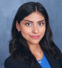 Arianna Ramirez's Instagram, Twitter & Facebook