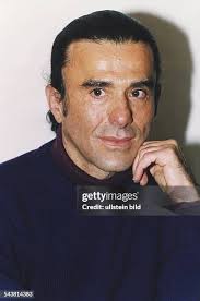 17 Robert Lawlor Stock Photos, High-Res Pictures, and Images