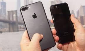 Artan Dolar Kurunu Ve Vergileri Neden Gosteren Apple Cok Kisa Bir Sure Once Ulkemiz Iphone Modelleri Icin Fiyat Guncellemeler Iphone Phone Electronic Products