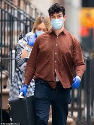 At 39 and 36 respectively, they have made a splash on the. Chloe Sevigny Cradles Newborn Baby As She And Boyfriend Sinisa Mackovic Head Home Readsector