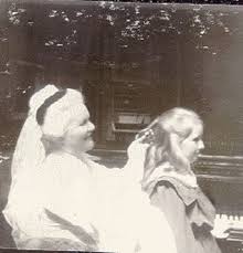 Regina elisabeta 1 a romaniei. Cele DouÄ Elisabete Regina Elisabeta A Romaniei Carmen Sylva Si Principesa Elisabeta Viitoarea ReginÄ A Romanian Royal Family Royal Weddings Royal Family