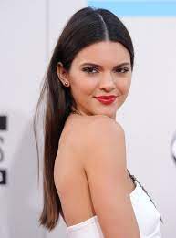 Splendid Hairstyles That Can Embrace Your Medium Length Hair Sleek Back Hair Long Sleek Hair Middle Hair