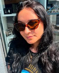 Óticas Silvia prepara queima de estoque com até 50% desconto em Assis e  Tarumã