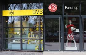 372 followers · nonprofit organization. Gemeinsamer Fanshop Von Rwe Und Bvb Offnet Seine Pforten Fanzeit