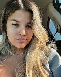 Michelle Bader's Instagram, Twitter & Facebook