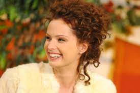 Soha Nem Latott Fotok Dobo Kata Es Csaladja Ebben A Hazban El Hazai Sztar Femina