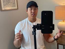 How much money do you get for 1 million likes on tiktok? How Much Money A Tiktok Star With About 1 Million Followers Earns