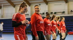 Apaixonado pela modalidade, nasceu para o desporto no clube desportivo de portugal onde foi jogador e treinador. Selecao Feminina De Andebol Em Risco De Nao Chegar Ao Mundial Bom Dia Alemanha