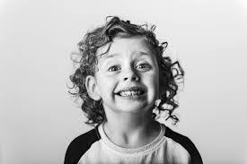 Laura Wight's Instagram, Twitter & Facebook