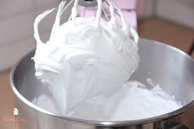 Creme Au Beurre A La Meringue Suisse Creme Pour Gateau Meringue Suisse Recettes De Dessert Vegetalien