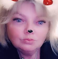 Connie Stringer's Instagram, Twitter & Facebook