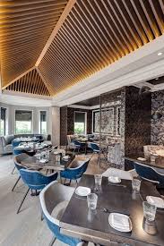 Join Us And Enter The World Of Luxury And Modern Furniture Get The Best Resta Diseno De Interiores Del Restaurante Interiores Del Restaurante Disenos De Casas