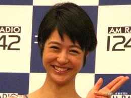 夏目三久が番組で涙した理由 ファッションや髪型が可愛い