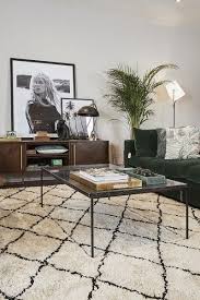 Moin Hamburg Nach Der Ersten Station In Munchen Eroffnet Der Westwing Pop Up Store Jetzt In Der Alstermetrop Living Room Carpet Living Room Designs Sofa Decor