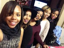 Do members of this group know each other personally?