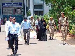 Heera Group Ponzi Scam Mastermind Gets 7 Day Custody Crime Gulf News He is here in social media to divide and. heera group ponzi scam mastermind gets