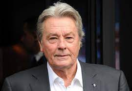 Quel âge a alain delon ? Alain Delon La Biographie De Alain Delon Avec Gala Fr