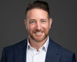 Deanna Beveridge's Instagram, Twitter & Facebook