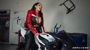 Long Legs smut with Jada Sparks - PORNSTARS.TUBE