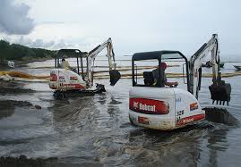 Oil spills are a difficult problem because of how oil behaves in oceans. How Do Oil Spills Get Cleaned Up On Shore Response Restoration Noaa Gov