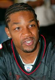 Broncos cornerback shot, killed