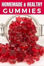 Homemade Gummy Candy An Easy And Super Healthy Treat Recipe In 2020 Healthy Gummies Homemade Gummies Gummies