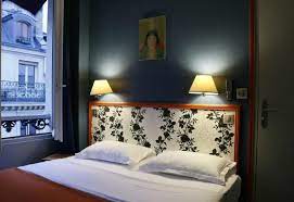 Get a real feel for montmartre, the unique artist and cabaret neighbourhood. Die Besten Hostels In Paris Fur Backpacker Hostelworld