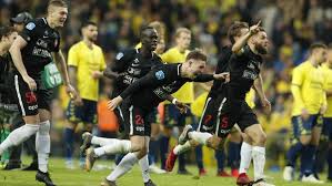 Vi har samlet en bunke stemningsbilleder i vores galleri. Pokalfinale Udloser Boderegn Over Brondby Og Fcm Ekstra Bladet