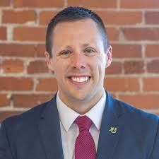 So grateful to have had the opportunity last week to keynote Eastern  Connecticut State University's Center for Community Engagement's Service  Expo and share a little bit of my experience as a… |