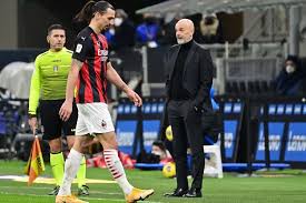 Nella parta alta del tabellone le teste di serie sono l'atalanta, la lazio, il napoli e la roma, mentre in quella bassa ci sono juventus, milan, inter e sassuolo. Coppa Italia Ibrahimovic Dinilai Merusak Laga Inter Milan Vs Ac Milan Halaman All Kompas Com