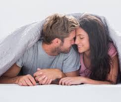 Yengec Burcu Kadini Ve Kova Burcu Erkegi Uyumu Modanium