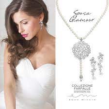 Per le spose con un viso quadrato, meglio optare per gioielli dalle forme più curvilinee. Perle E Oro Bianco Per La Parure Per Sposa Della Collezione Farfalle Di Comete Gioielli Gioielli Sposa Perle