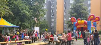 Buntes Programm Beim Gcp Sommerfest In Solingen Grand City Property Gcp Sommerfest Solingen Sommer