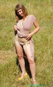 Amateur girl Miel undresses in a field and shows her tits and hair ... |  SexPin.net – Free Porn Pics and Sex Videos