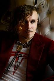 Out of this world: Downtown glam rock band UNI and the Urchins takes music  lovers