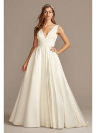 Jun 03, 2021 · destination wedding dresses come in a wide range of styles, from laidback slip dresses to lace ball gowns. As Is Cummerbund Satin Ball Gown Wedding Dress David S Bridal