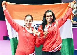 Erstmals präsentierte der internationale automobilzulieferer brose auf der auto expo, die vom 5. Saina Nehwal And Pv Sindhu Holding Indian Flag After Entering Second Round Of Malaysian Masters In Kula Lumpur