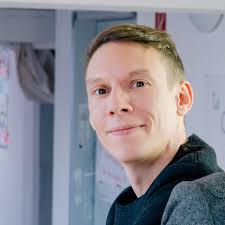 Dotti Toellner (@DottiToellner)