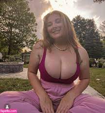 Alyssaholmes6969 / alyssa._.holmes Nude Leaked OnlyFans Photo #9 - Fapello