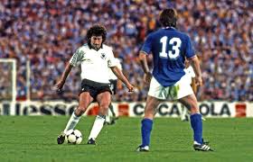 In italien ist das anders. Deutschland Gegen Italien Immer Wieder Drama Und Debakel Sport Tagesspiegel