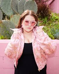 How Cringe Creators Make a Living on TikTok - The New York Times